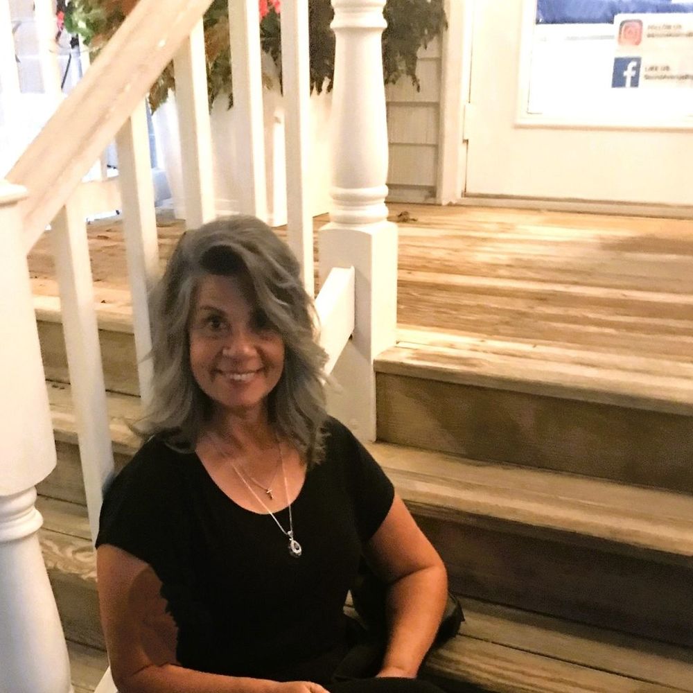 Meet your Posher, Angela